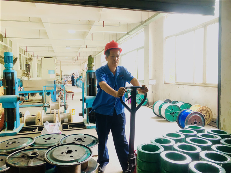 成都电线电缆挤塑工最新招聘信息,成都电线电缆挤塑工最新招聘信息及行业深度解析